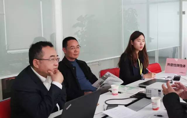 東方龍商務成功舉行德國醫(yī)療器械投資選址項目、熱塑性彈性新材料項目的政府對接會 東方龍商務成功舉行德國醫(yī)療器械投資選址項目、熱塑性彈性新材料項目的政府對接會