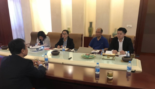 陪同政府園區(qū)赴阻燃劑投資選址項目方對接考察，達(dá)成初步合作意向