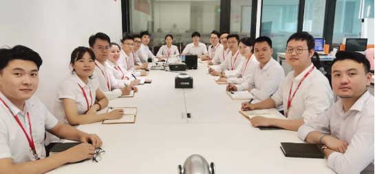 以“四輪驅(qū)動(dòng)”為核心，保持健康發(fā)展態(tài)勢(shì)！東方龍商務(wù)集團(tuán)4月份月度總結(jié)會(huì)圓滿舉行