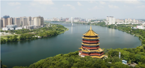 集團(tuán)全力助推江西省鷹潭市月湖區(qū)委托招商引資，以“園區(qū)經(jīng)濟(jì)”為抓手，打造發(fā)展“增長(zhǎng)極”