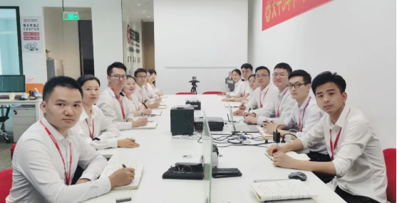 砥礪奮進(jìn)創(chuàng)佳績(jī)，為下半年開局夯實(shí)基礎(chǔ)！集團(tuán)舉行六月份暨上半年度工作總結(jié)表彰會(huì)