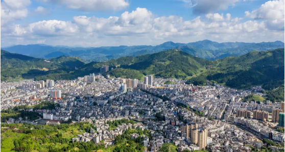 集團(tuán)全力助推福建省周寧縣委托招商引資，打造宜居宜業(yè)宜游的“云端之城”