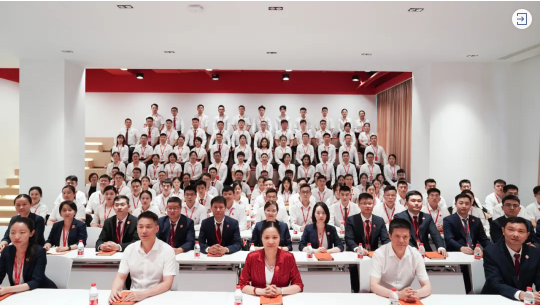  三地齊亮相，拼干勁，創(chuàng)戰(zhàn)績(jī)！集團(tuán)成功舉行9月份委托招商引資經(jīng)營(yíng)服務(wù)分析暨“大干100天”動(dòng)員誓師大會(huì)