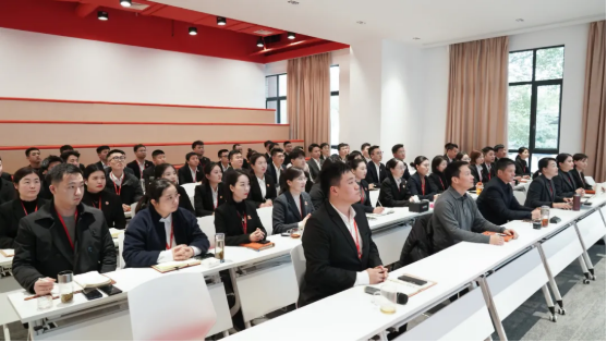 繆力同心，向年度目標(biāo)任務(wù)發(fā)起“總攻”！12月中旬，集團(tuán)成功通過(guò)44個(gè)優(yōu)質(zhì)投資選址項(xiàng)目