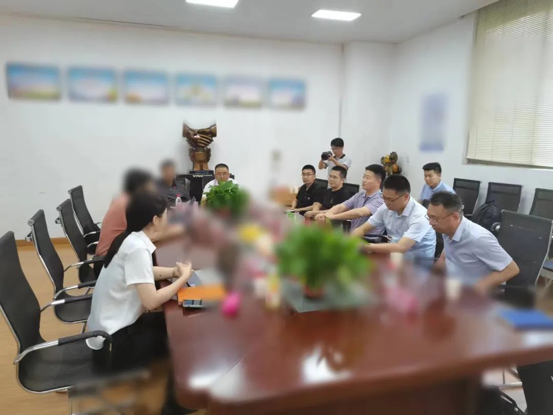 與哈工大等知名院校達(dá)成產(chǎn)學(xué)研合作，上汽等大型車企供應(yīng)商！安徽某地方政府實(shí)地調(diào)研高端液壓設(shè)備制造投資選址項(xiàng)目