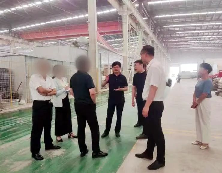 老牌企業(yè)，產(chǎn)品附加值高，暢銷(xiāo)超20個(gè)國(guó)家及地區(qū)！大型鋼結(jié)構(gòu)制品投資選址項(xiàng)目方實(shí)地考察河北某地方政府