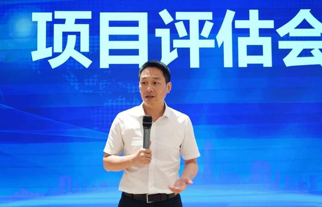 放大項(xiàng)目開發(fā)量，提振發(fā)展精氣神！9月上旬，集團(tuán)共34個(gè)優(yōu)質(zhì)投資選址項(xiàng)目通過評(píng)估
