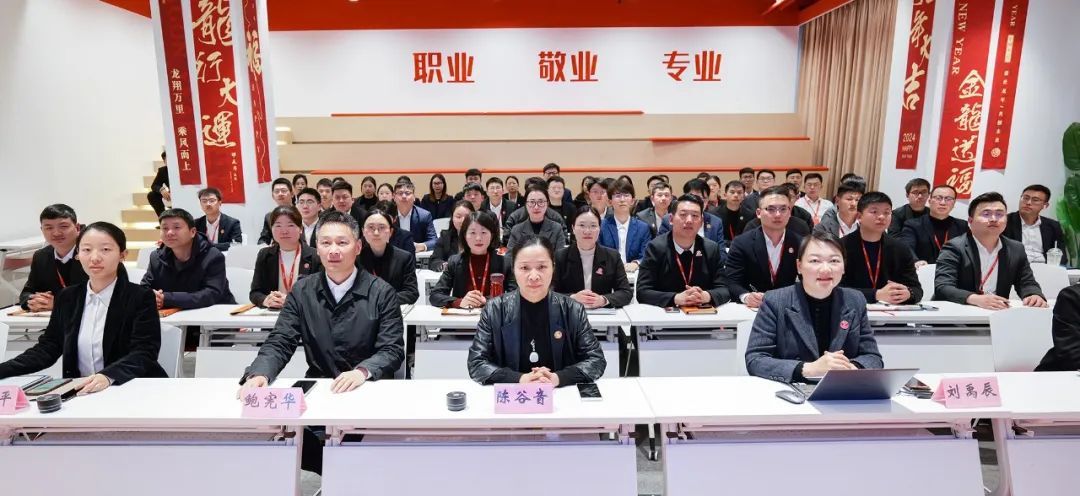 攻招商、拼項目、優(yōu)服務(wù)，捍衛(wèi)行業(yè)龍頭地位！3月中旬，集團共43個優(yōu)質(zhì)投資選址項目通過評估
