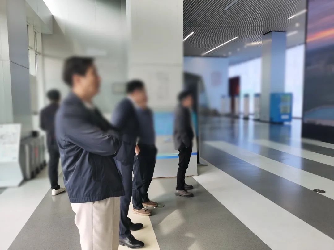 東風(fēng)汽車、東山精密等企業(yè)合作伙伴！新能源固態(tài)電池?cái)U(kuò)建投資選址項(xiàng)目方反向考察浙江某地方政府