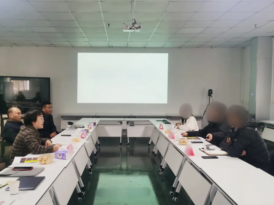 暢銷海內(nèi)外，產(chǎn)品線豐富！河南某地方政府實地對接品牌運動服裝生產(chǎn)擴建投資選址項目