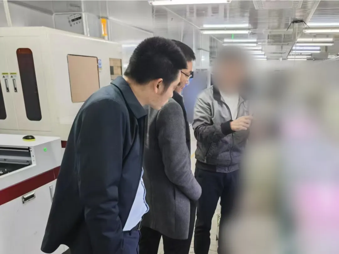 高新技術企業(yè)，客戶群體穩(wěn)定性高、知名度高！湖南某地方政府實地對接顯示玻璃面板生產(chǎn)擴建投資選址項目