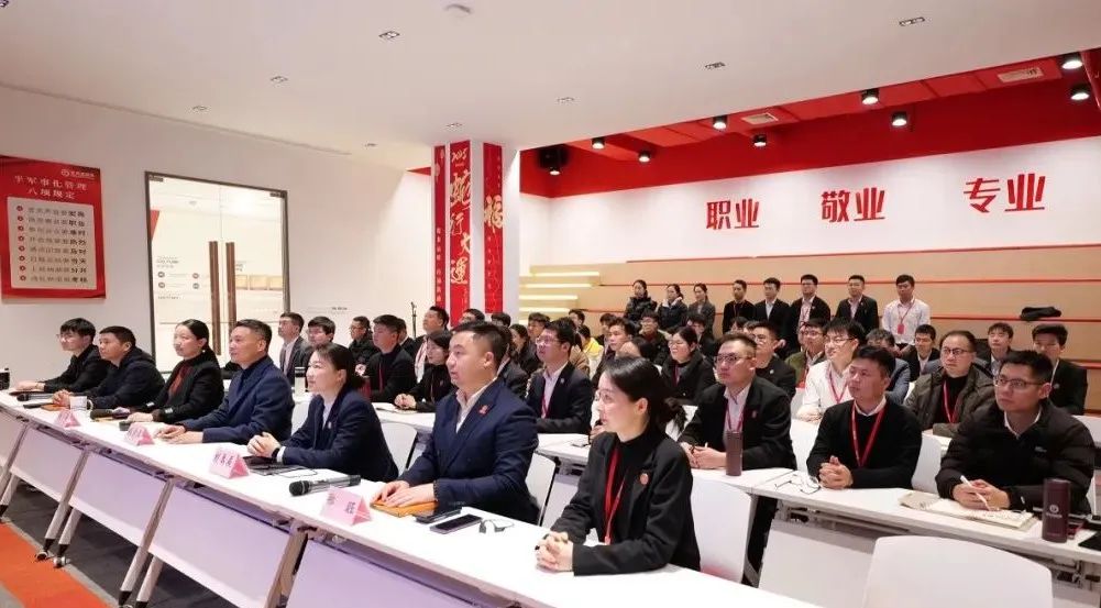 夯實開發(fā)根基，打造項目落地閉環(huán)！2月下旬，集團(tuán)共30個優(yōu)質(zhì)投資選址項目通過評估