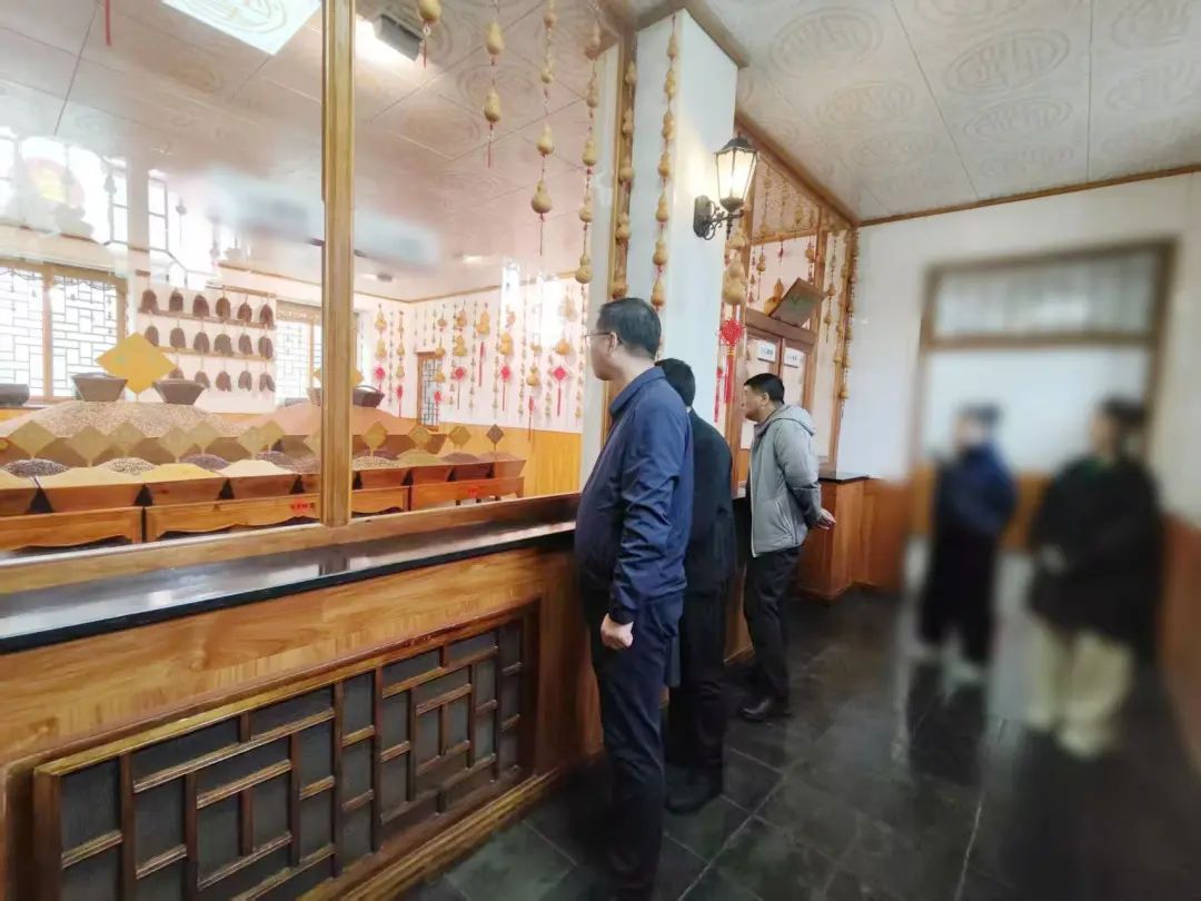 投資額5億，年產(chǎn)值6億！黑龍江某地方政府實(shí)地對接馳名商標(biāo)食品調(diào)味料擴(kuò)建投資選址項(xiàng)目