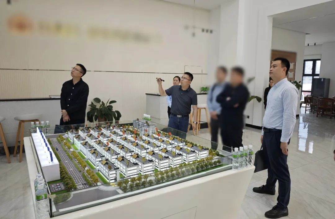 小米、華為等頭部企業(yè)合作商！高品質(zhì)電子核心器件生產(chǎn)擴建投資選址項目方反向考察廣東某地方政府