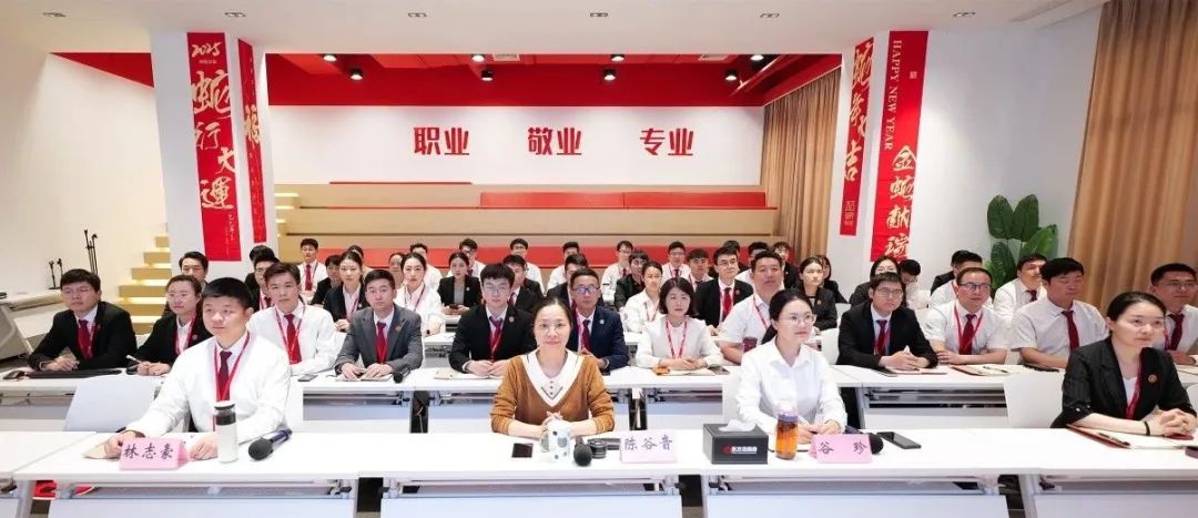 評(píng)估是起點(diǎn)，落地是終點(diǎn)！4月上旬，集團(tuán)共32個(gè)優(yōu)質(zhì)投資選址項(xiàng)目通過(guò)評(píng)估