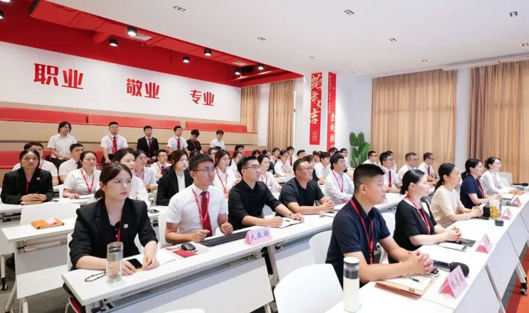早拜訪、深研判；精對接，推落地！7月下旬，集團(tuán)共30個優(yōu)質(zhì)投資選址項目通過評估